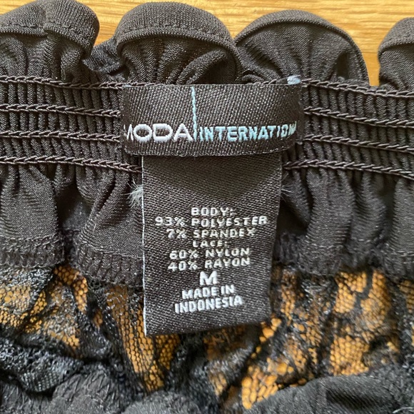 Moda International Women’s Lace Long Sleeve Top - Picture 4 of 4